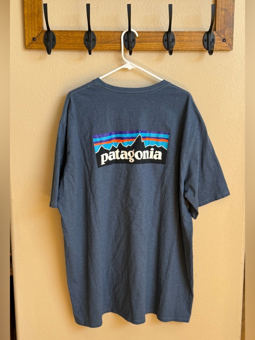 Patagonia Men's P-6 Logo Responsibili-Tee